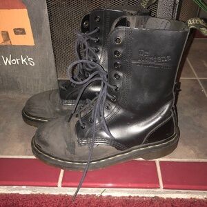 DR MARTENS THE ORIGINAL Ladies 6